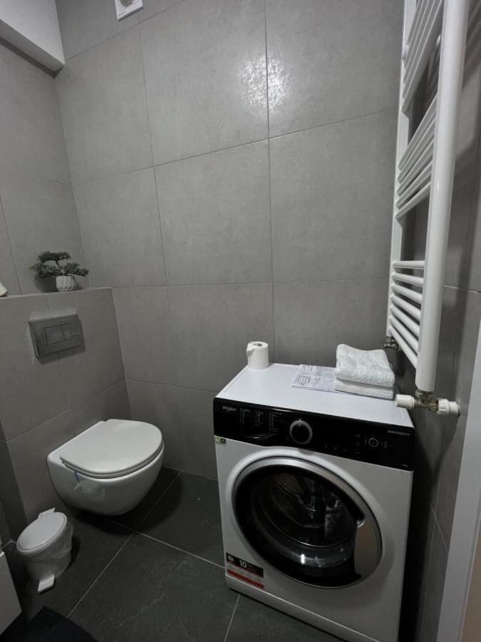 Hi-Tech Aparts Chisinau Luaran gambar